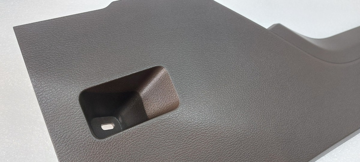 2022 23 2024 Ford Expedition Center Console Left Trim Cover Panel