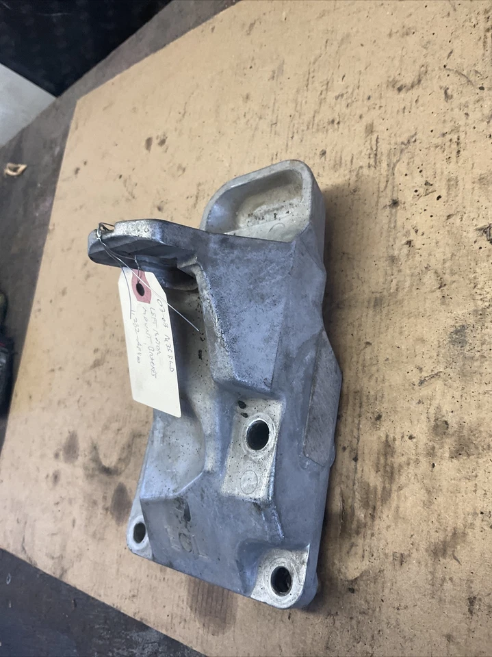 03-08 Infiniti M35 tracción trasera VQ35DE conductor montaje motor izquierdo 11233-AF401 Foto 4 de 4