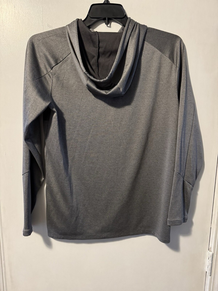 Men's Sz M Gray Under Armour Light Weight Pullover Long Sleeve