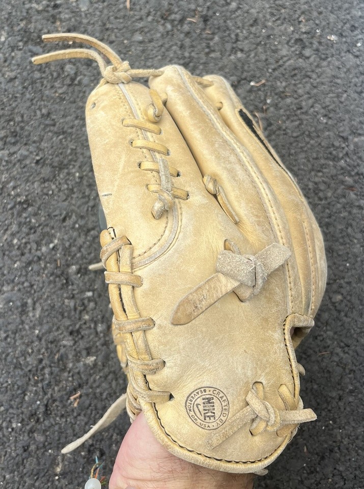 Nike Diamond Elite Show 11.25” DWP Baseball Glove Mitt RHT  Very