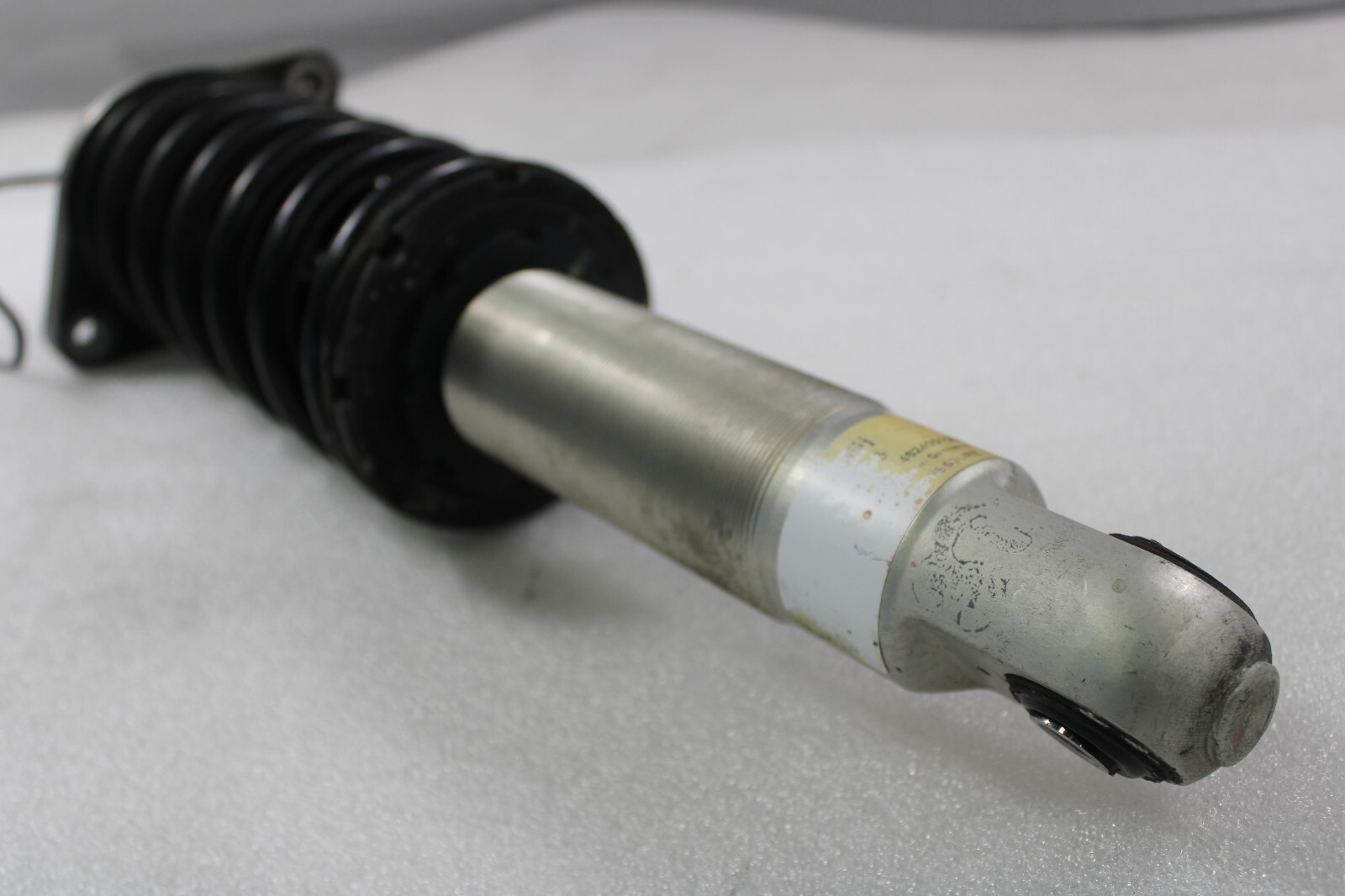 Ferrari 575, Rear Shock Absorber, Fire Dmg, Used, P/N 190996