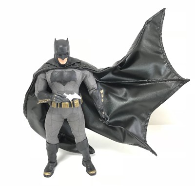 SU-C-MZB: 1/12 scale 7 wire Black Wired Cape for Mezco One:12