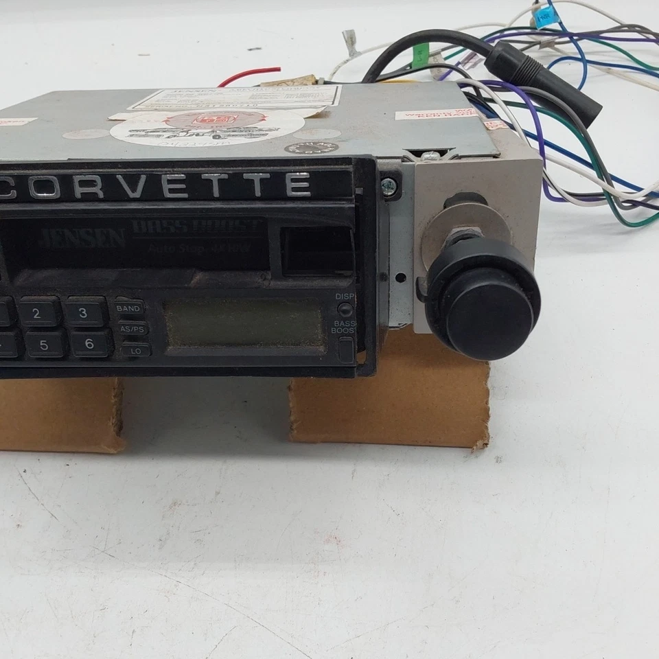 1968-76 Corvette Jensen Am/Fm Cassette Player Radio XCC-7100 *PARTS ONLY* - Image 4 of 4