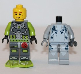 2009 Retired Atlantis Lego set #8060 Typhoon Turbo Sub 100% complete!