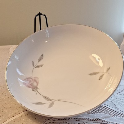Mikasa Primrose 8194 Bone China Fine China Serving Bowl, Floral, Japan