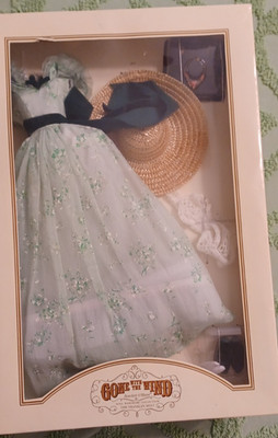 FRANKLIN MINT GWTW SCARLETT O'HARA ''Barbecue Dress'' NEW
