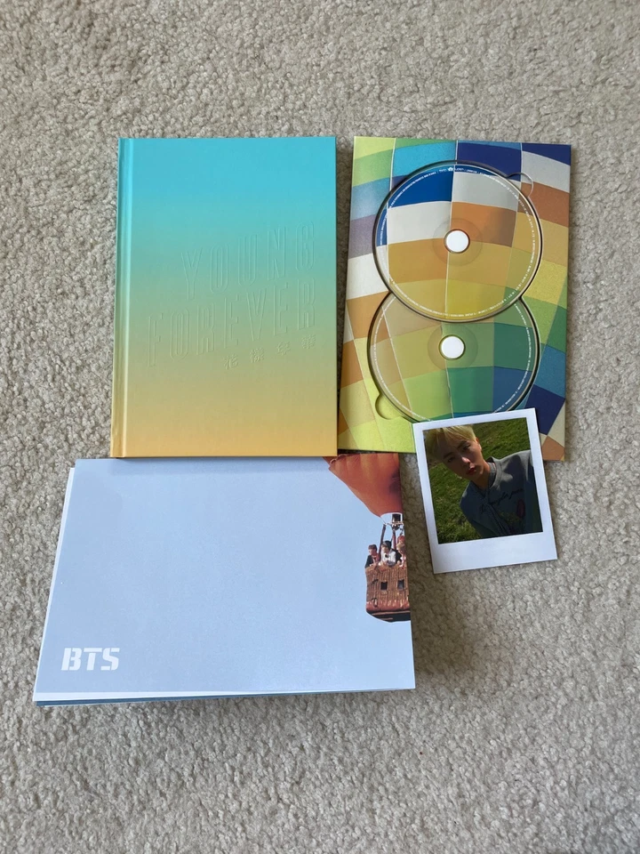 BTS Special Album [Young Forever] Day Ver. + Jin Photocard Foto 3 de 4