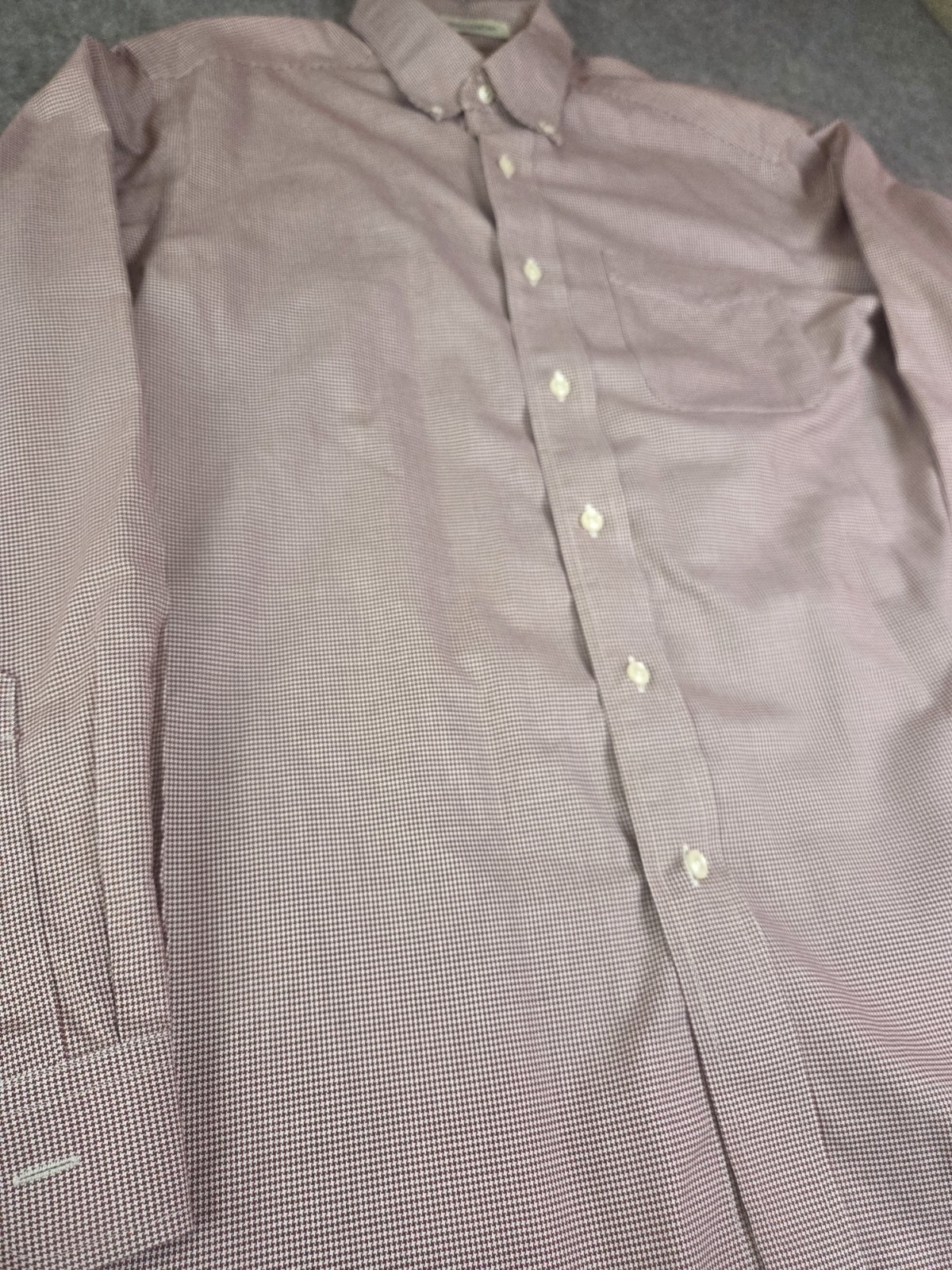 L.L. Bean Wrinkle Resistant Long Sleeve Maroon Geometric Print Button Up Medium