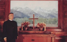 Chapel of Transfiguration Grand Tetons Moose, Beaver Creek WY Vtg Postcard CP381