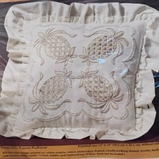 NEW Vintage 1984 The Creative Circle Kit 0465 Colonial Welcome Pillow Pineapple