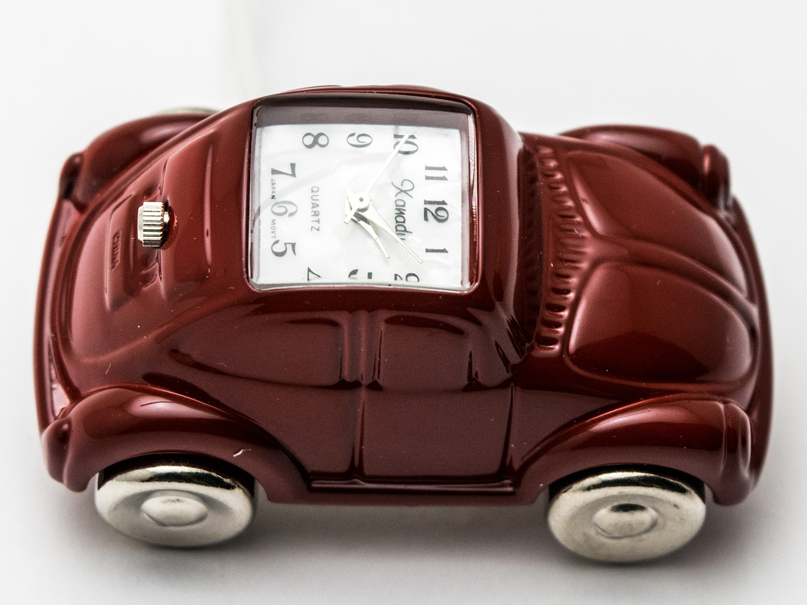 XANADURED ANTIQUE FAMOUS CAR LOOK DESIGN COLLECTABLE ANALOG QUARTZ