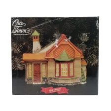 Santa's Best Johnson House Our Town Christmas Village House Vintage 1993