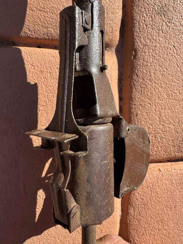 Antiguo bastón de hierro y madera pistola de casquillo bastón de carnaval multi disparo Foto 3 de 4