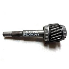 Used Splitter Box Shaft W/gear Fits New Holland Tv140 Tv145 Tv6070 87685792