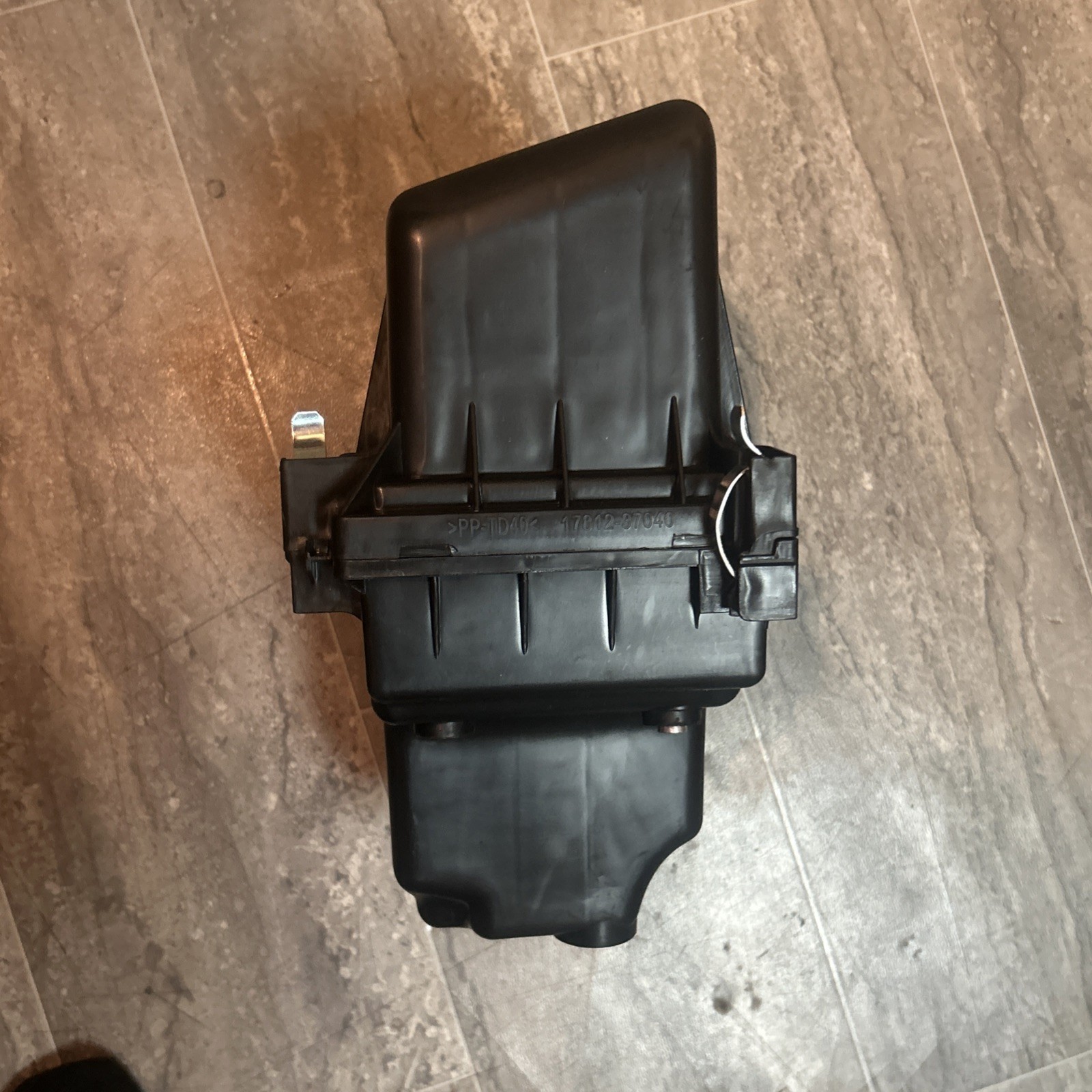 1x Air Intake Cleaner Box Housing 17700-37370 for Toyota Corolla LE 2020-21 1.8L