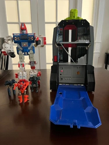 1980s Tonka Vintage GOBOTS 3 Action Figures with Thruster HQ and Courageous