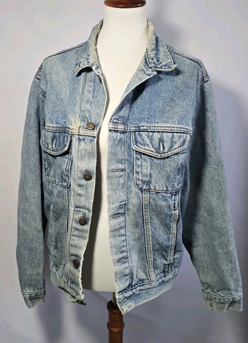 Vintage Gap Men's Denim Trucker Jacket Acid Wash Blue Size L
Opens in a new window or tab