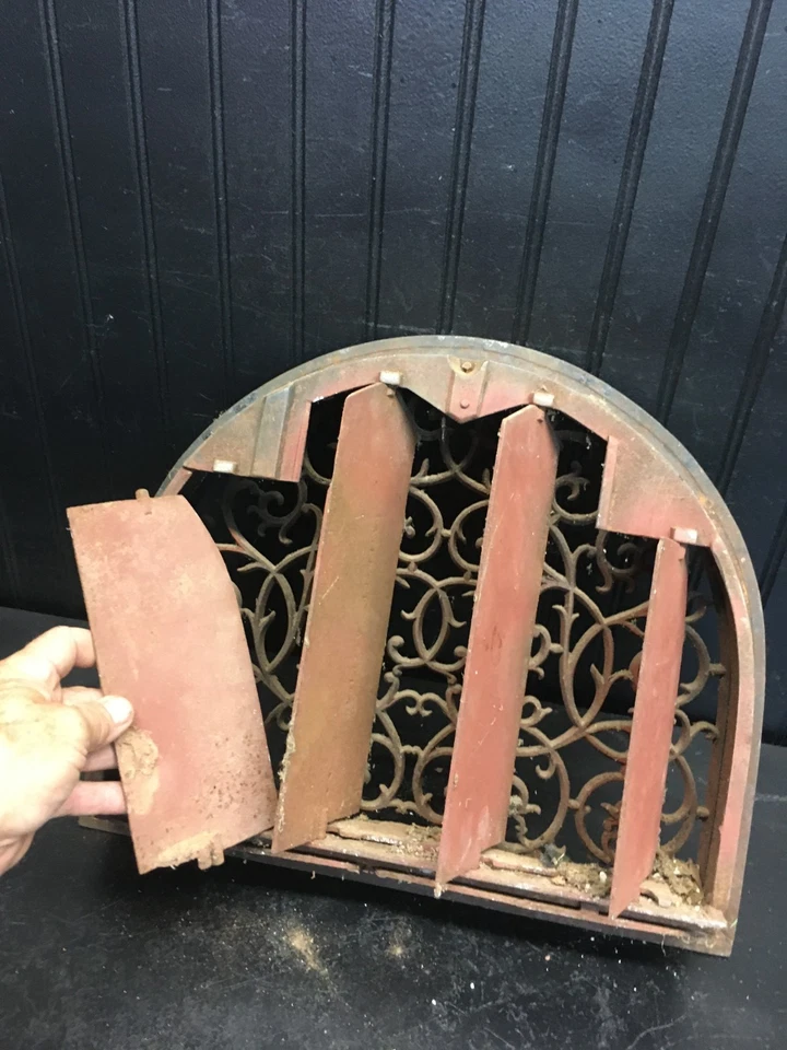 Vintage Victorian Cast Iron Floor Grate Register 17in x 14.5in Oval Tomb Stone - Image 4 of 4