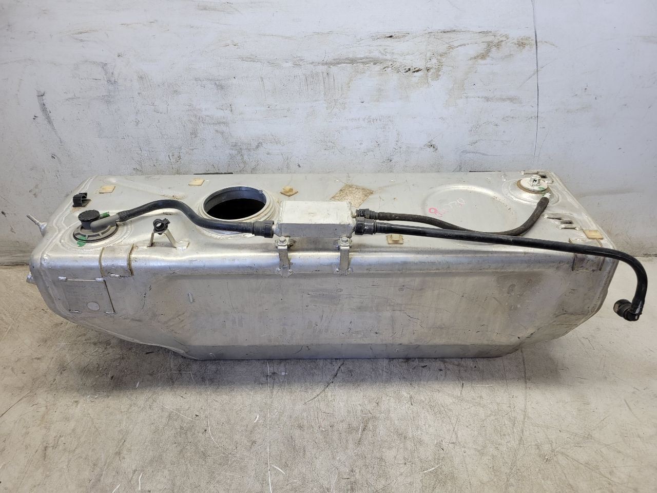 2005 2006 2007 2008 2009 2010 11 12 13 Maserati QUATTROPO Fuel Gas Tank 233084