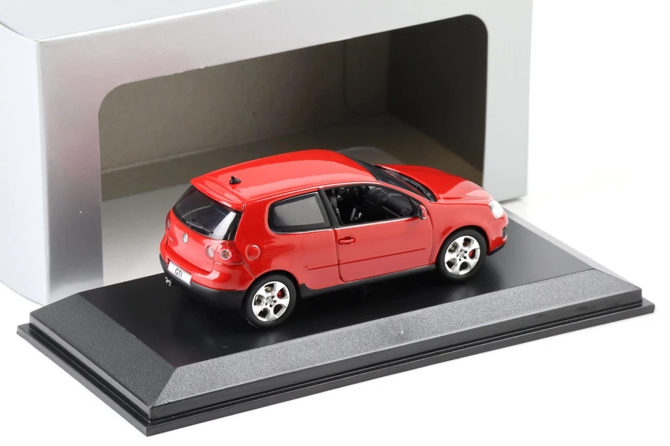 1:43 NOREV VW Golf 5 V Gti Tornado Red Dealer Version - Immagine 2 di 3