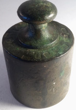 ANTIC0 PESO 1  KG.  IN METALLO PER BILANCIA IN LEGNO E MARMO-FERMACARTE-D'EPOCA