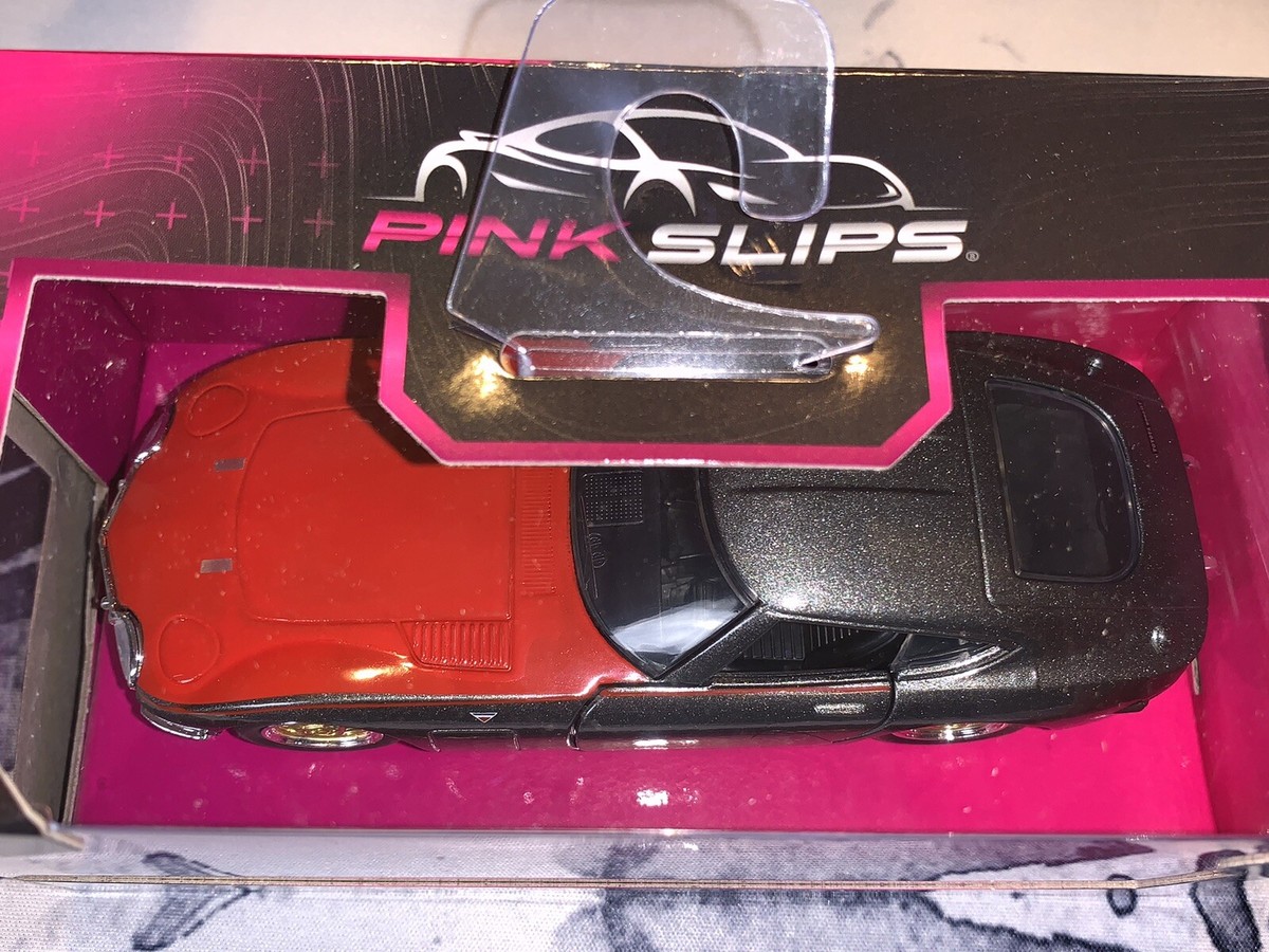 Jada Pink Slips 1967 Toyota 2000 GT 1:32 Die cast Gray/Red