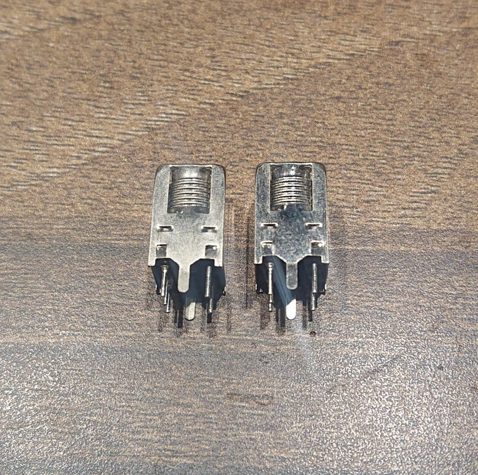 Coil Adjustable 455kHz TOKO 7MC-8128Z Quadrature FM, IF Trans. for MC3361/71/72 - Image 3 of 4