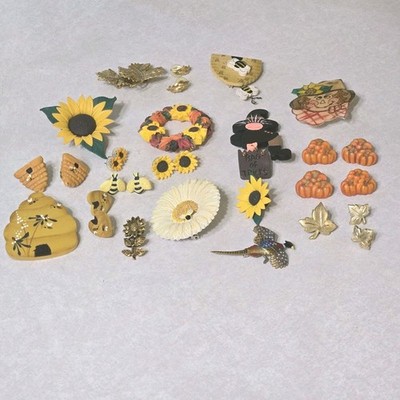 Pumpkin Brooch Pin Halloween Autumn Fall Buble Bee Leaves Sunflower Witch Vtg 