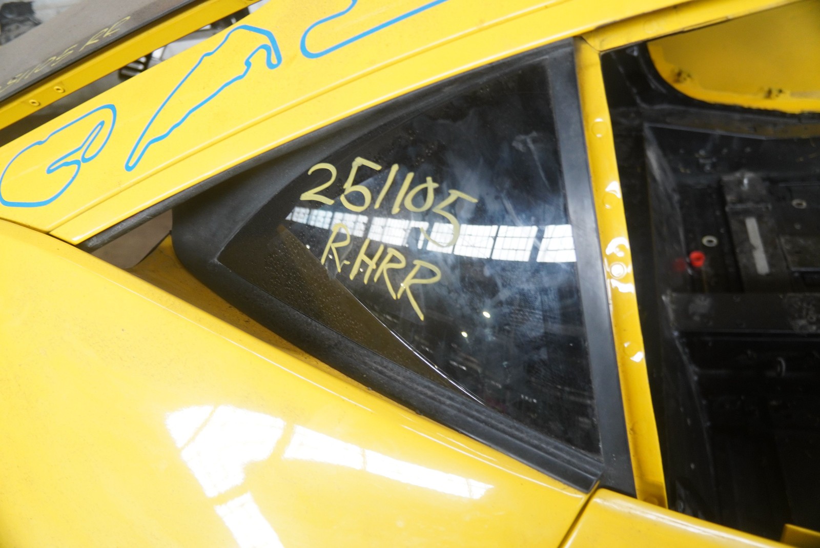 Rear Right Quarter Lateral Window Lexan 83925500 OEM Ferrari 458 Challenge 2015