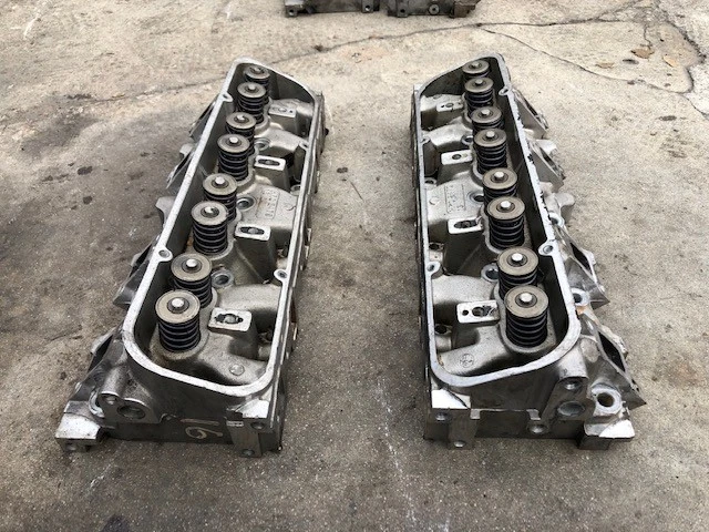 Par de culatas Land Rover Range/Descubrimiento 95 96 97 98 99 00 01 02 Foto 3 de 4