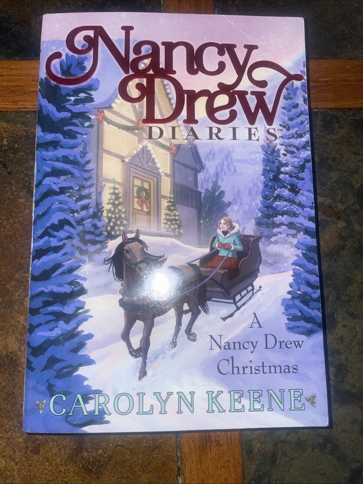 A Nancy Drew Christmas (Nancy Drew Diaries) Hardcover Book