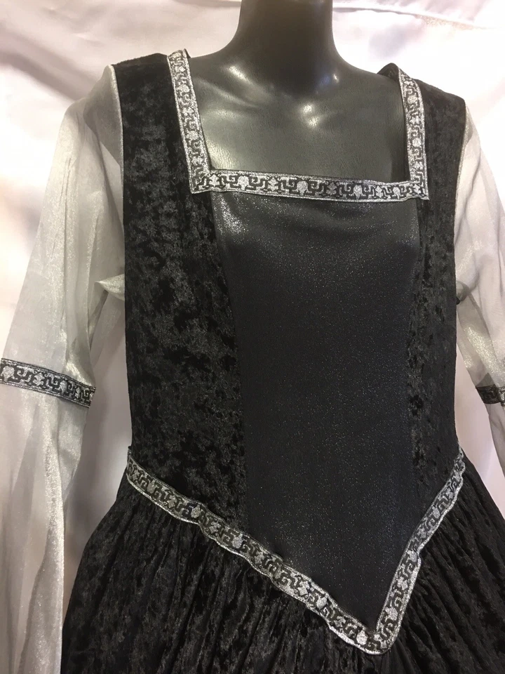 Princesa Medieval - Preto/Prata M/L 16 - Imagem 2 de 4