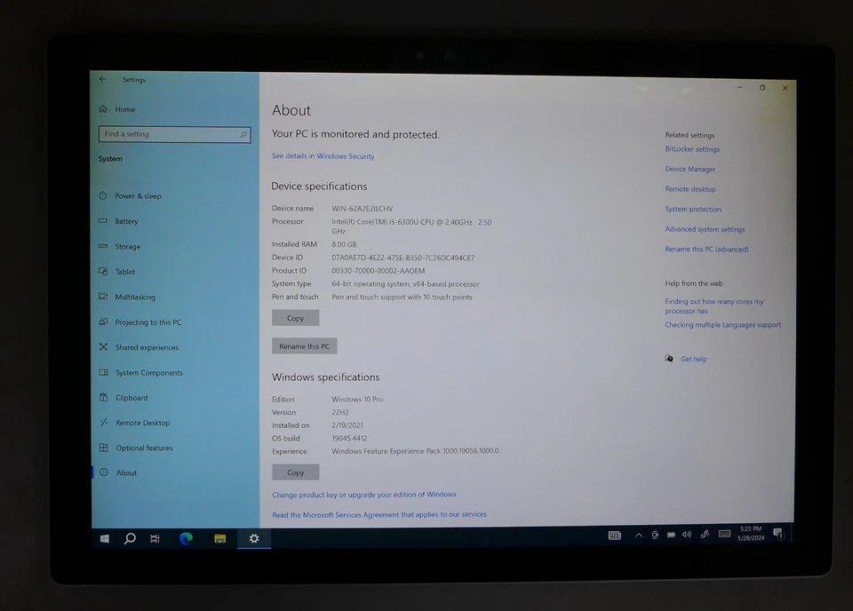 Microsoft Surface pro 4, 13",Silver, Win 10 pro, i5, 8GB, 256GB- Screen flickers - Image 4 of 4