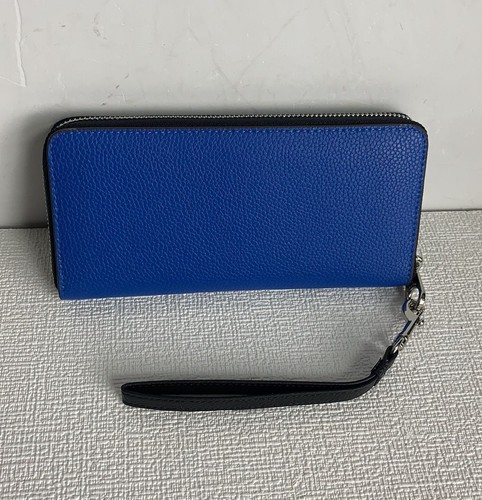 Coach Peanuts Long Zip Around Blue Wallet Snoopy & Friends Leather Strap C4603 - Picture 4 of 8