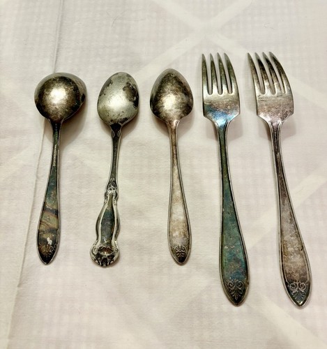 Lot of 7 Piece Silverplate Spoons & Forks Mix of Oneida Community Rogers & Son - Picture 8 of 11