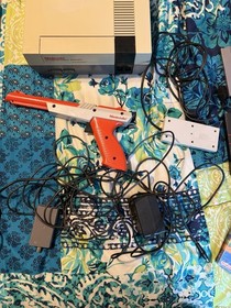 New Kirby&rsquo;s Adventure + Nintendo NES System With Super Mario Bros / Duck Hunt