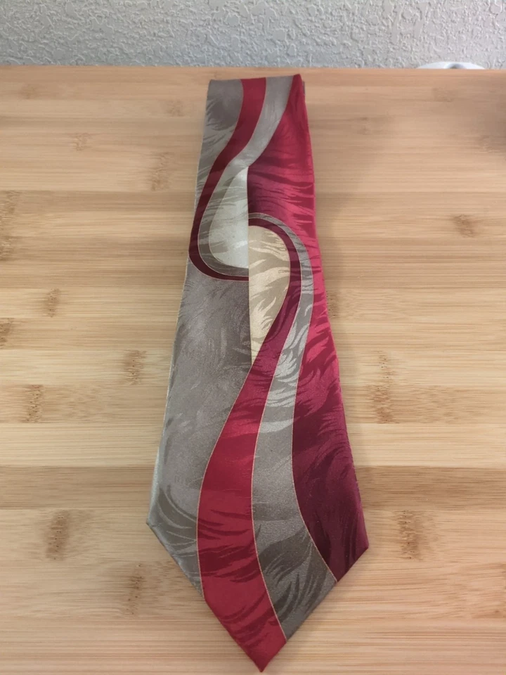 Corbata de seda Enrico Guccini diseño geométrico rojo/plateado/dorado Foto 2 de 4