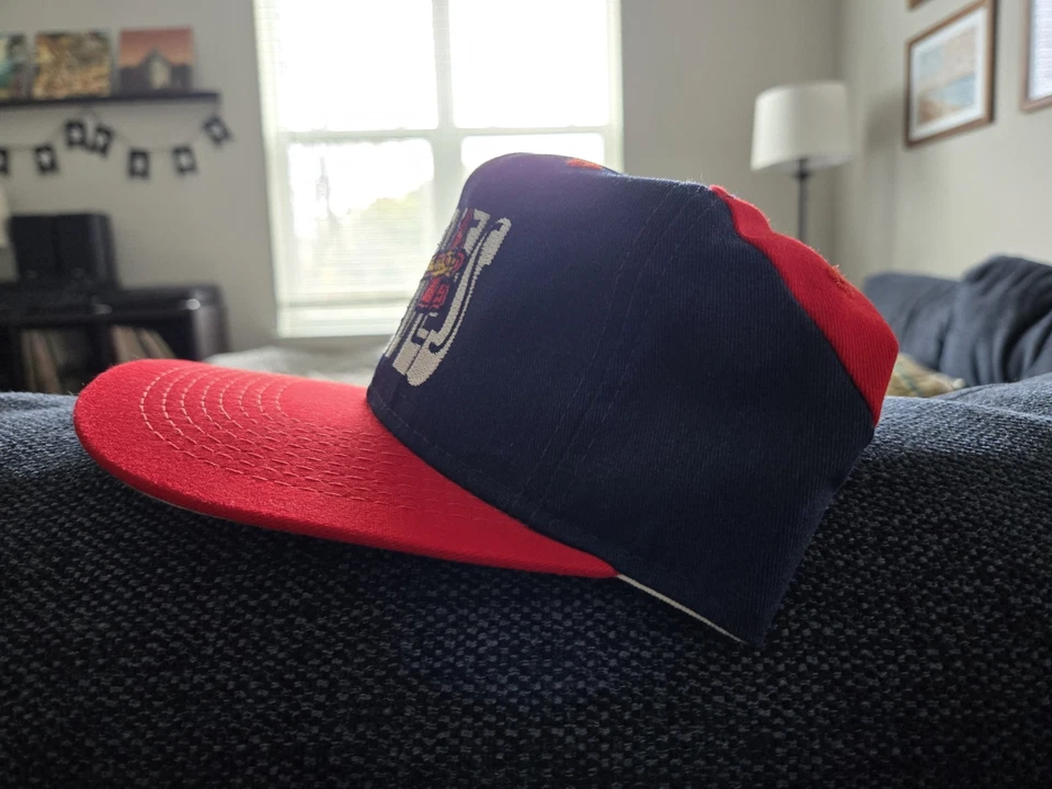 #1 Ropa Atlanta Braves 2 Tonos Vintage Snapback Años 90 Azul Marino/Rojo Foto 2 de 4