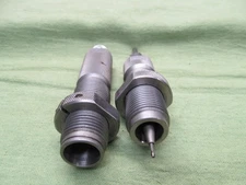 Hornady 2-Piece Reloading Die Set for .22 Cal Centerfire Cartridges