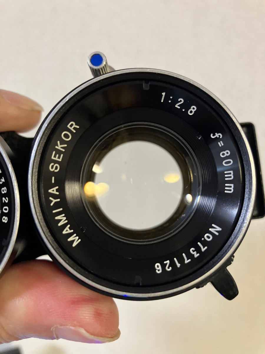 MAMIYA C220 + Mamiya Sekor 80mm f.28 (青) Mamiya Sekor 80mm