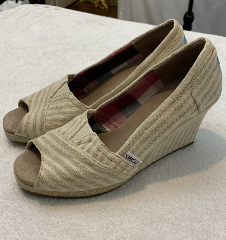 Women's Toms Khaki Striped Open-Toe Espadrille Wedges Size 7.5-image