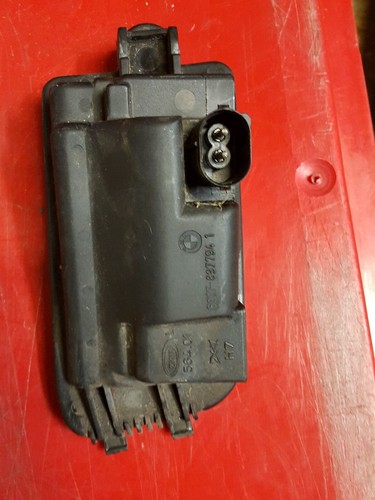 Originaler  links BMW 5er E39 63178377941 VFL Lampenträger Nebelscheinwerfer