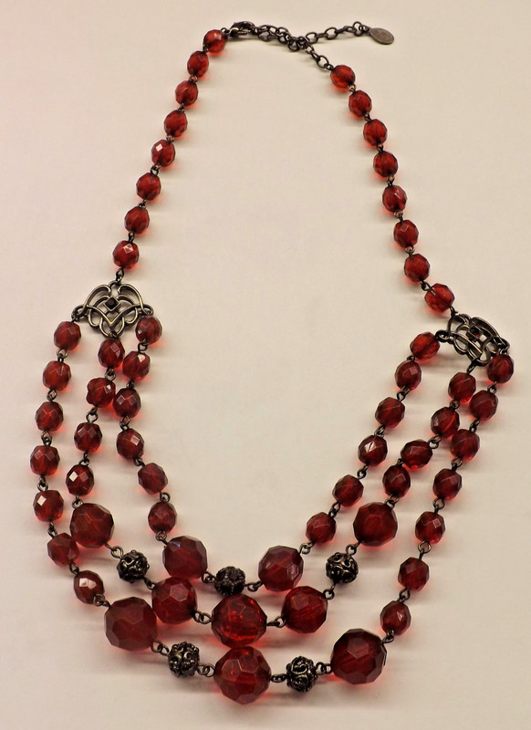 Vintage Robert Rose Gunmetal Gray & Cranberry Red Acrylic Bead Necklace