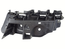 Audi A1 GB Halter hinten rechts für Stoßstange  82A807378