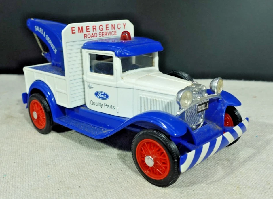 Banco de remolque Liberty Classics Ford modelo A con llave 1/24 Foto 2 de 4