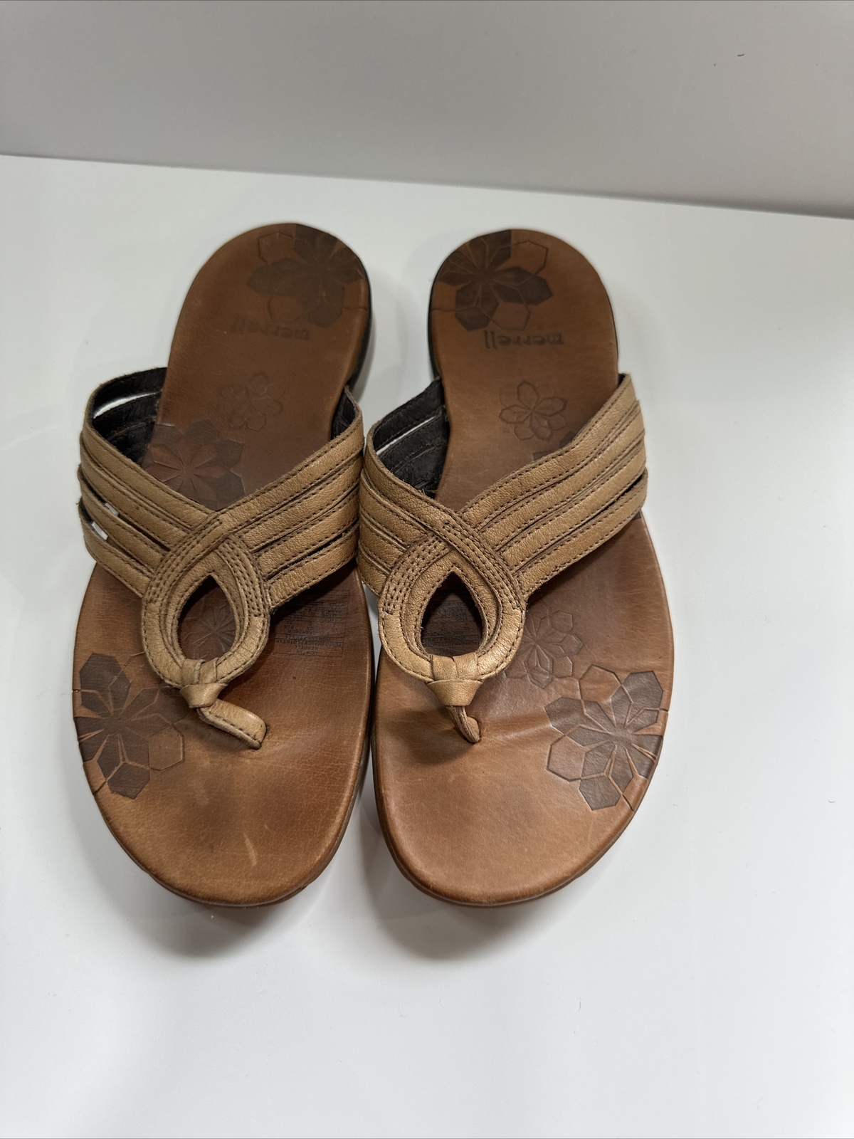 Sandali Merrell da donna taglia 7 tra le dita dei piedi