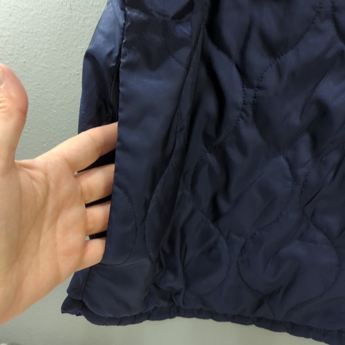 Live Well Lifestyle Women's 18/20 Reversible Blue & Black Puffer Vest J19 - Picture 6 of 7