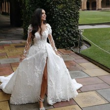 White Elegant Wedding Dresses 3D Flower Lace V-Neck A-line Bridal Gowns Train
