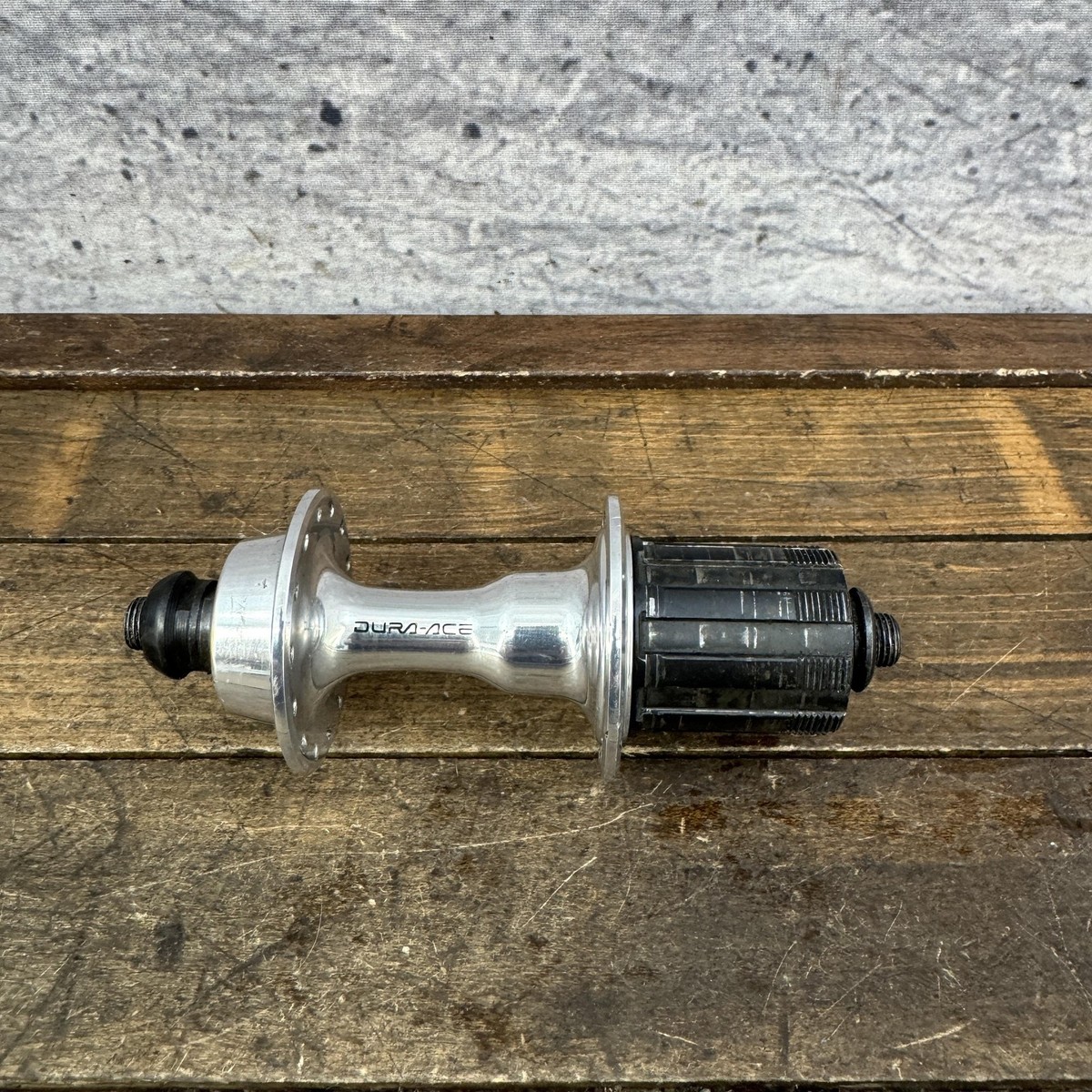 Vintage Shimano Dura-Ace Rear Hub 28H 130mm QR Freehub 8s Japan