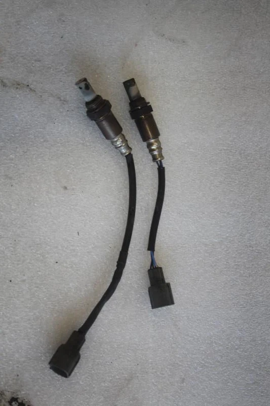 Par de sensores de oxígeno Lexus Es300 2002 2003 89467-33050, 89467-33060 Foto 2 de 4